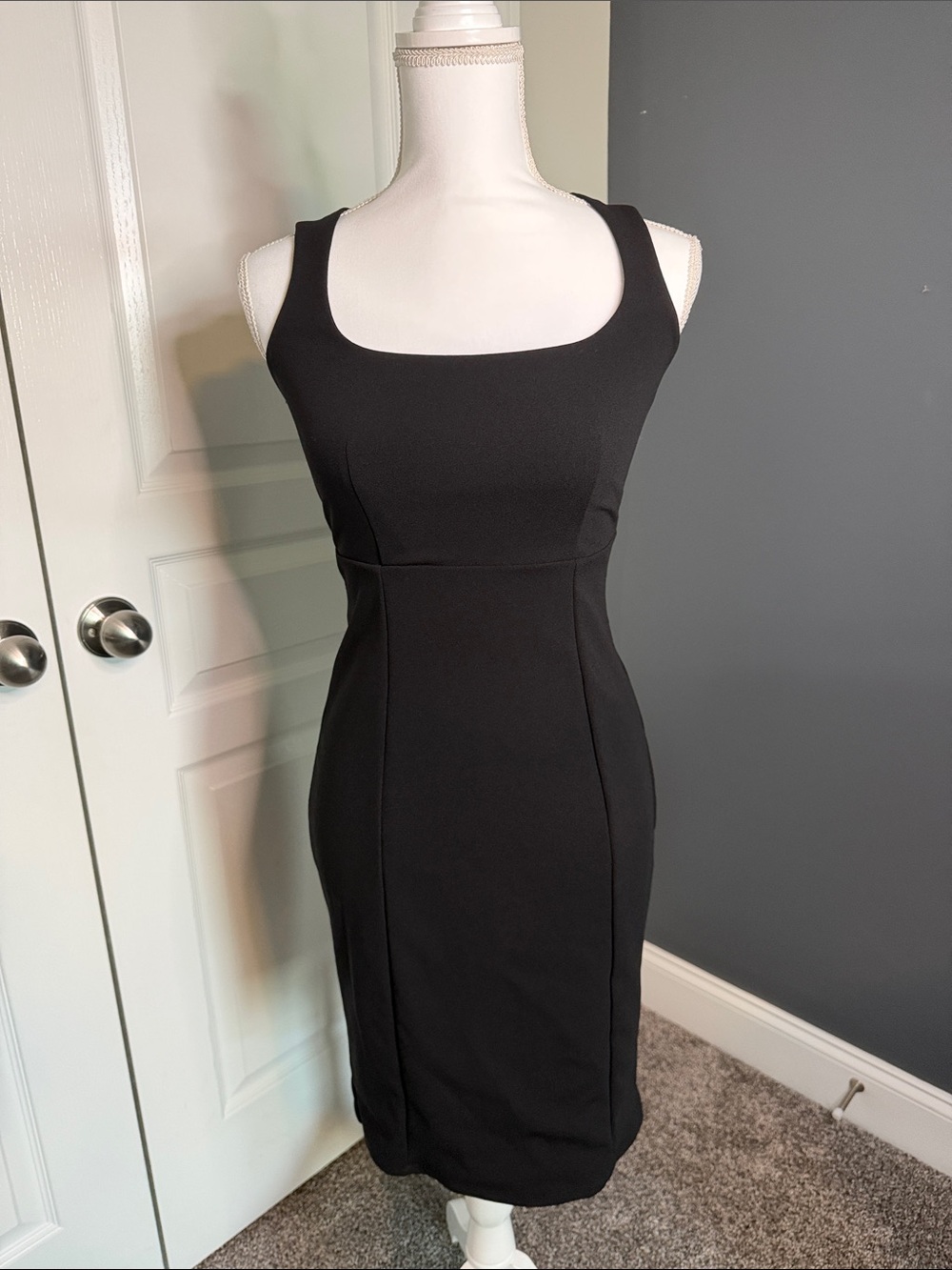 Express Black Sleeveless Midi Dress